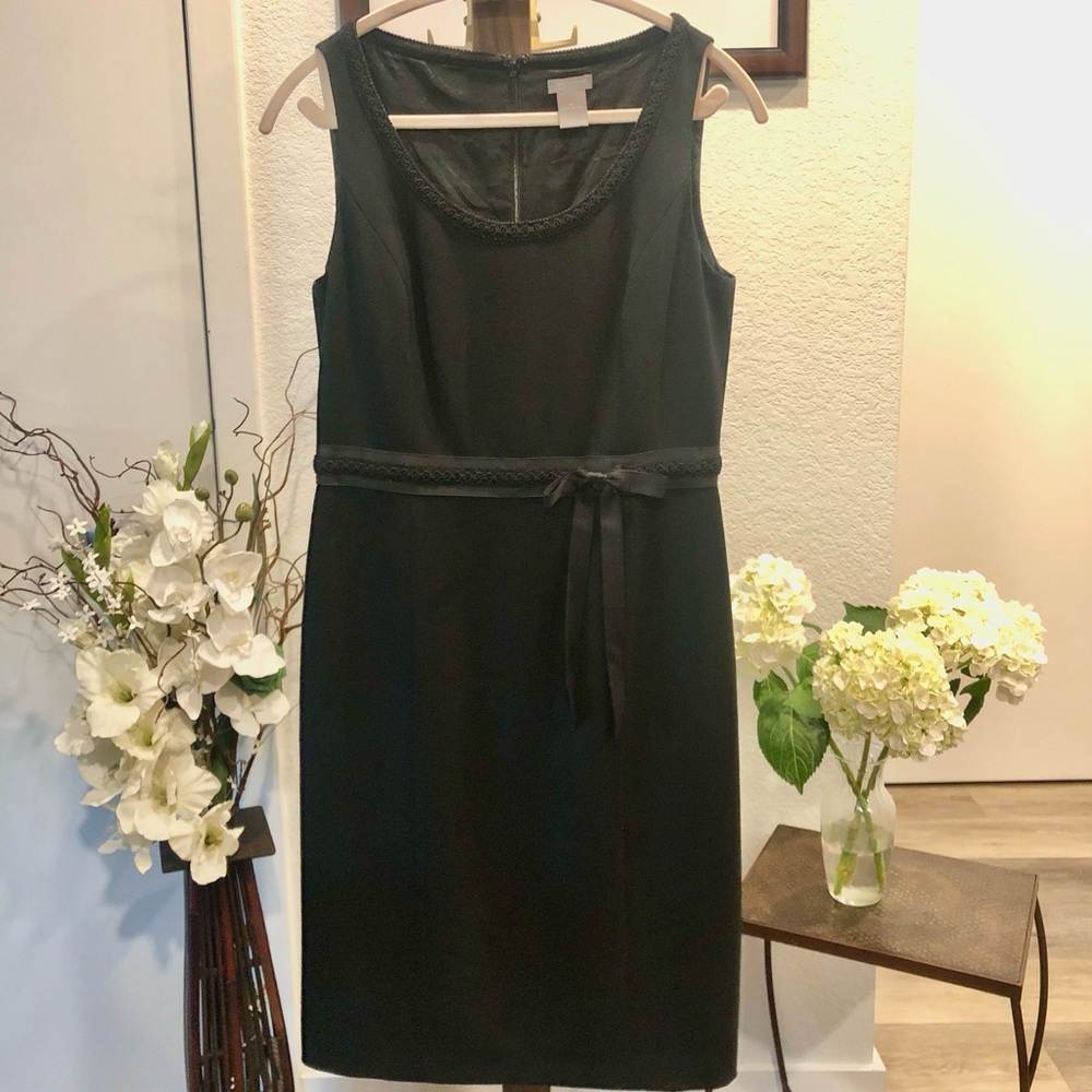 ANN TAYLOR Perfect Little Black Dress with Ribbon Waist & Detailing